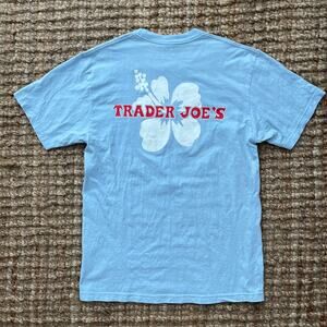 Trader Joe’s T Shirt Men’s L Blue Hibiscus Logo Graphic Short Sleeve EUC